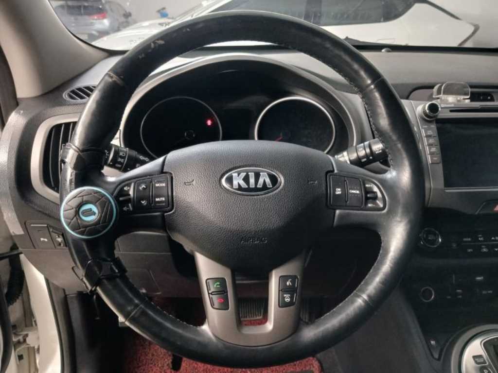 KIA Sportage - Vista 11