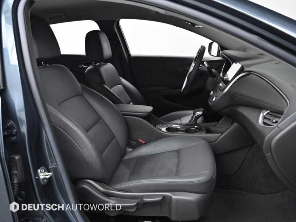 Chevrolet Malibu - Vista 10