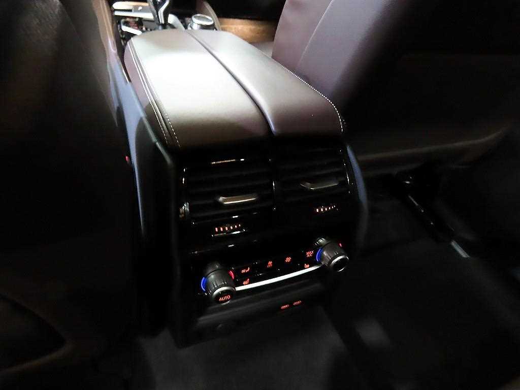 BMW 5 Series 2022 Gris - Importación desde Corea - HF Imports Iquique - Foto 15