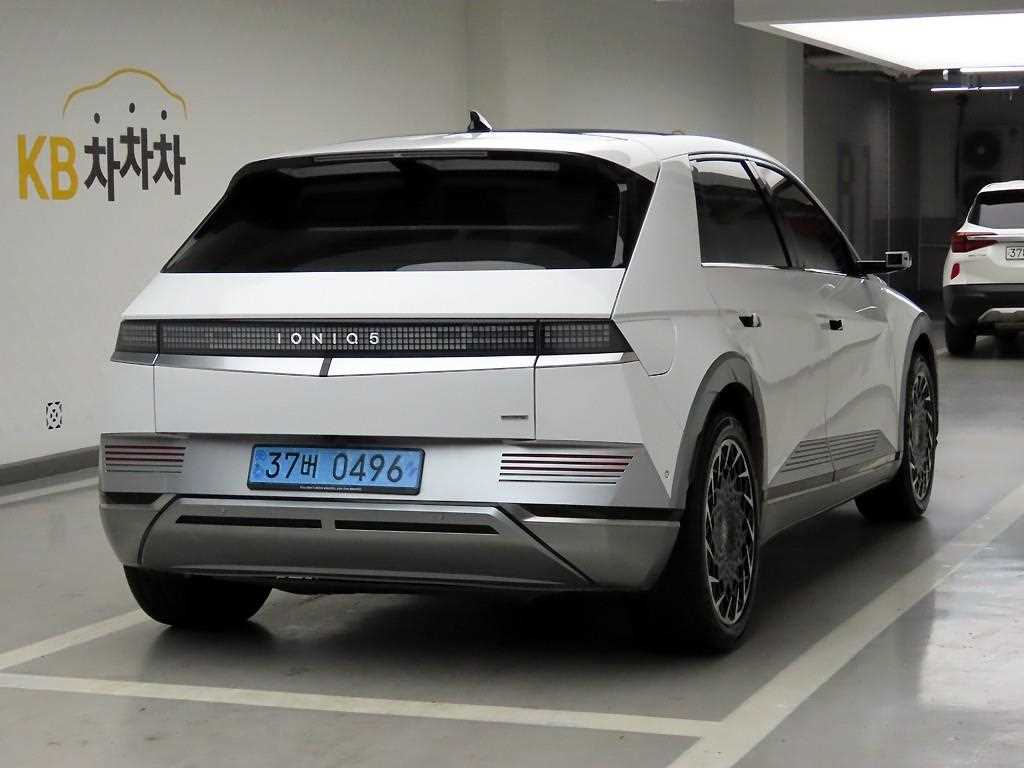 HYUNDAI Ioniq 5 - Vista 4