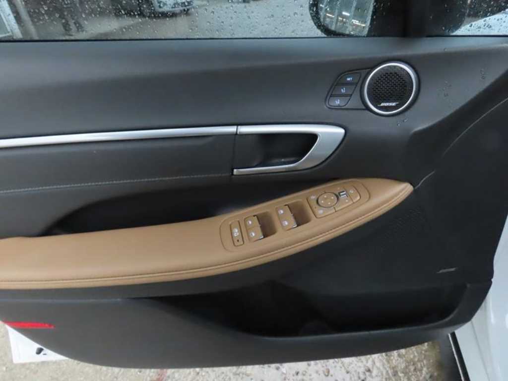 HYUNDAI Sonata - Vista 6