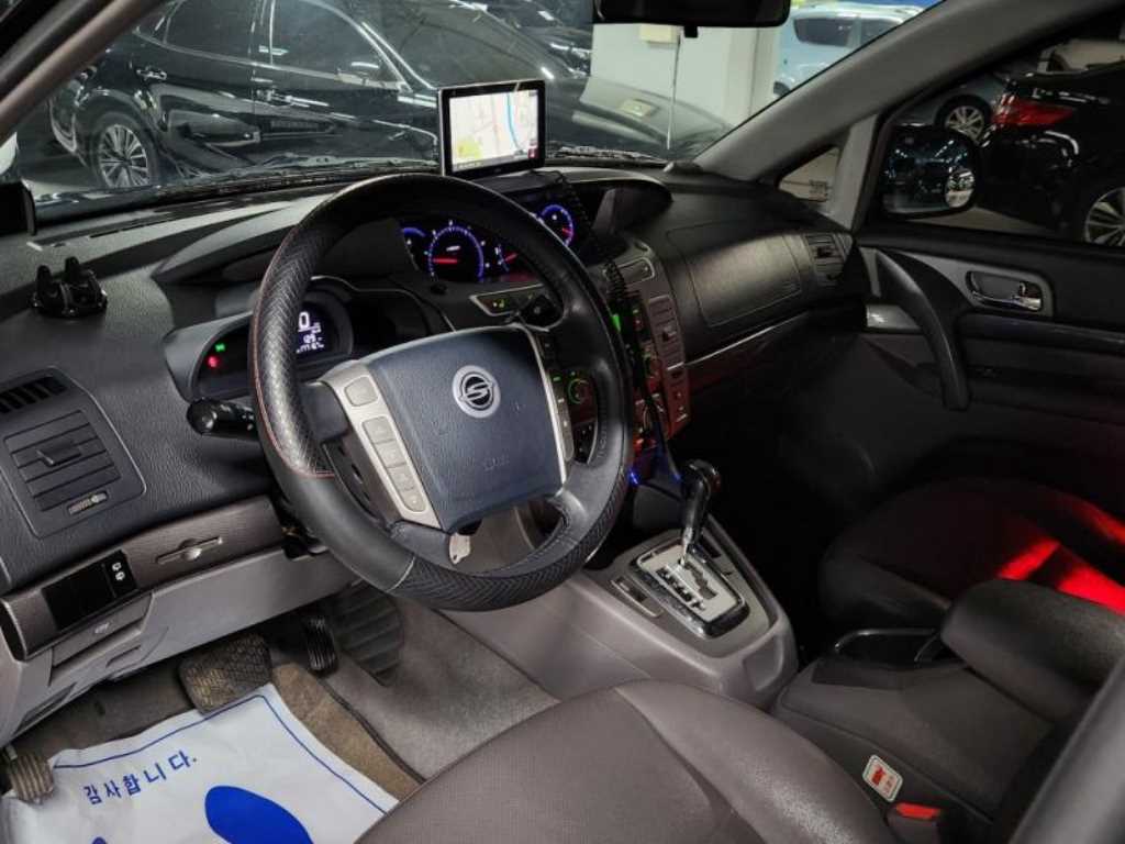 Ssangyong Korando - Vista 6