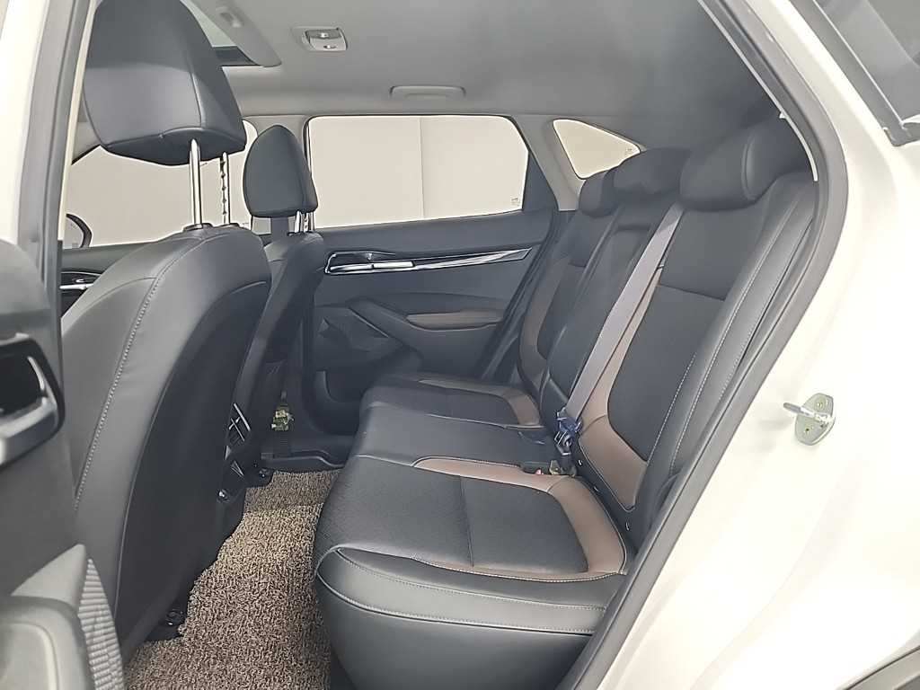 KIA Seltos - Vista 12