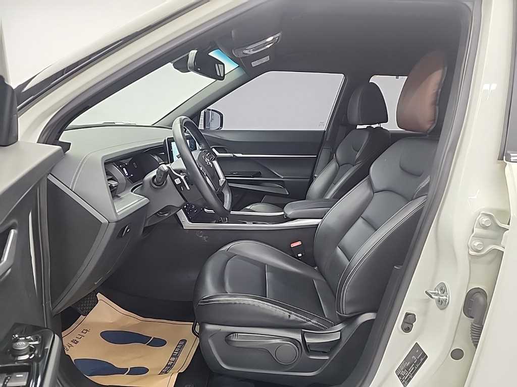 Ssangyong Torres - Vista 11