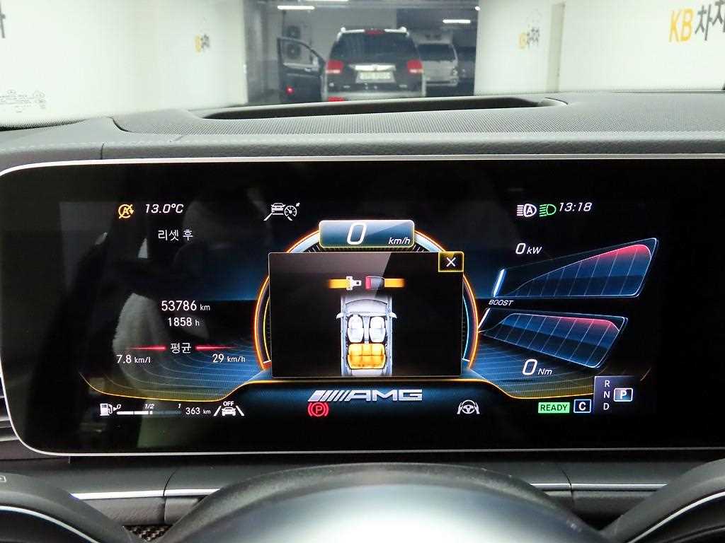 Mercedes Benz GLE Class - Vista 5