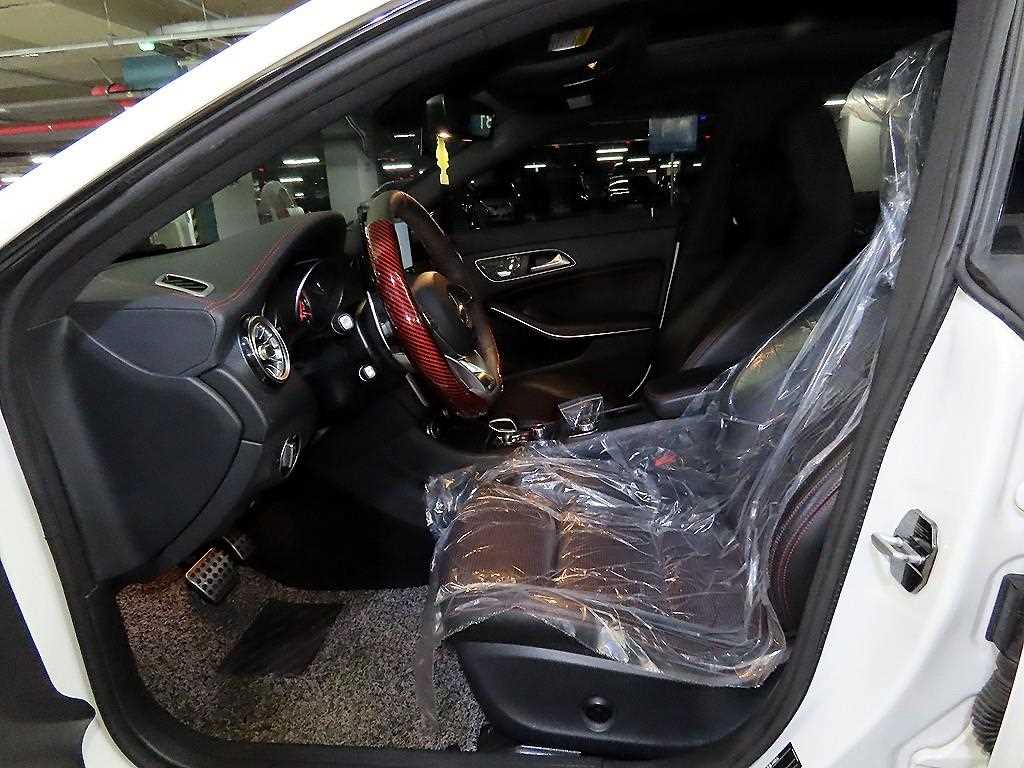 Mercedes Benz CLA Class - Vista 6