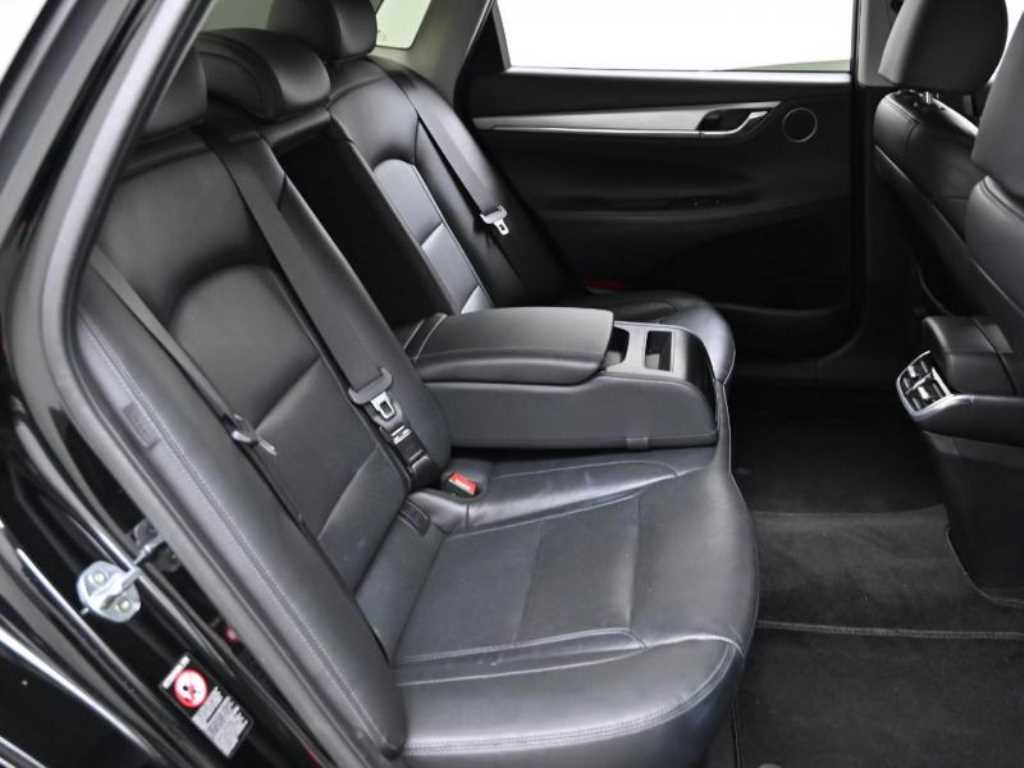 HYUNDAI Grandeur - Vista 12