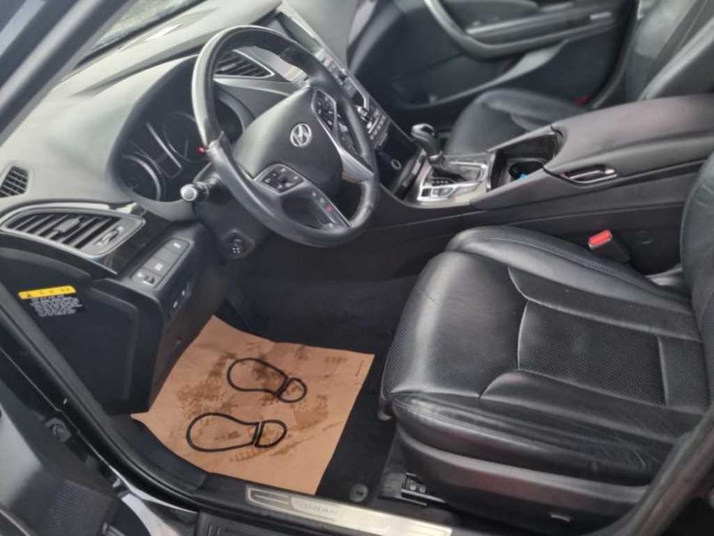 HYUNDAI Grandeur - Vista 5