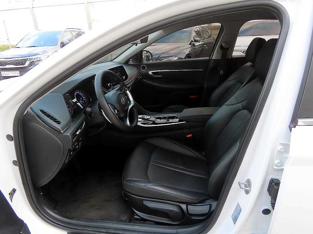 HYUNDAI Sonata - Vista 5