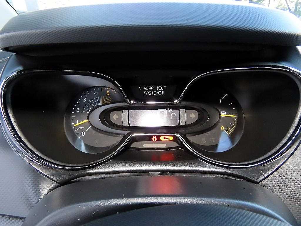 SAMSUNG QM3 - Vista 9