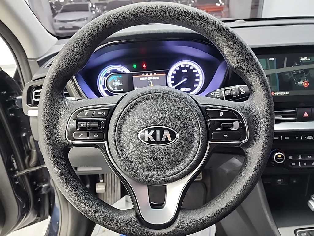 KIA Niro - Vista 9