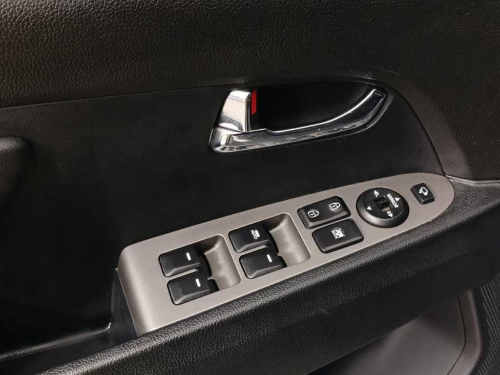 KIA Sportage - Vista 9