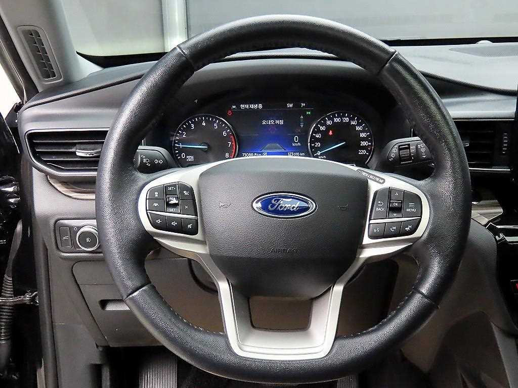 Ford Explorer - Vista 9
