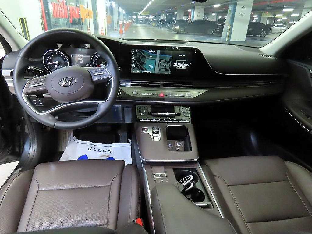 HYUNDAI Grandeur - Vista 10
