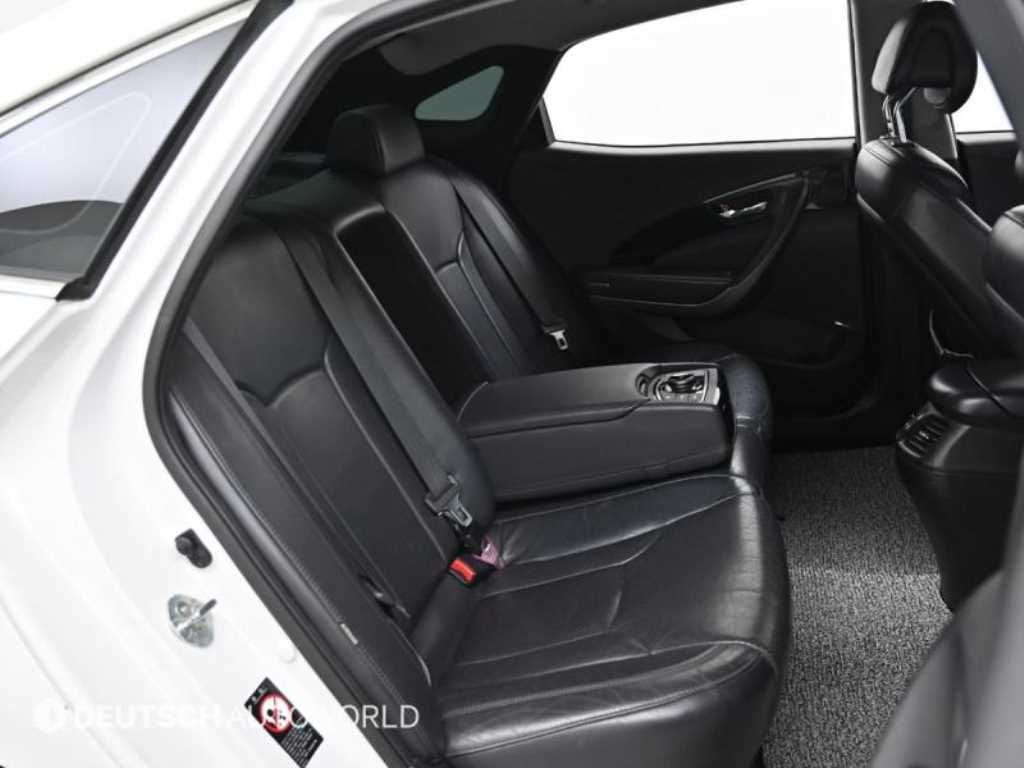 HYUNDAI Grandeur - Vista 12