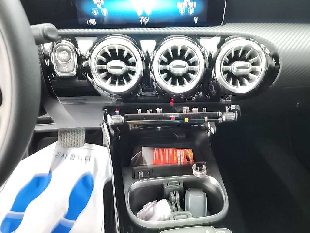 Mercedes Benz A Class - Vista 10