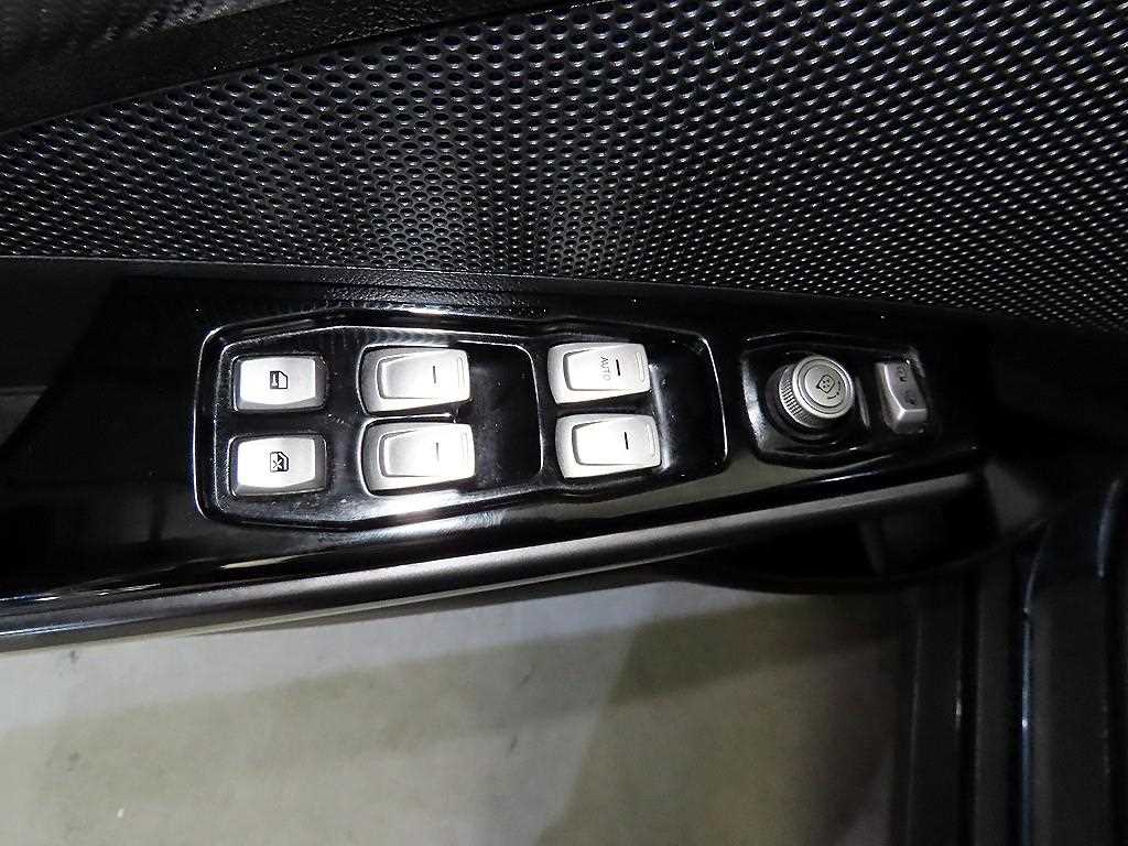 Ssangyong Tivoli 2017 Azul - Importación desde Corea - HF Imports Iquique - Foto 13