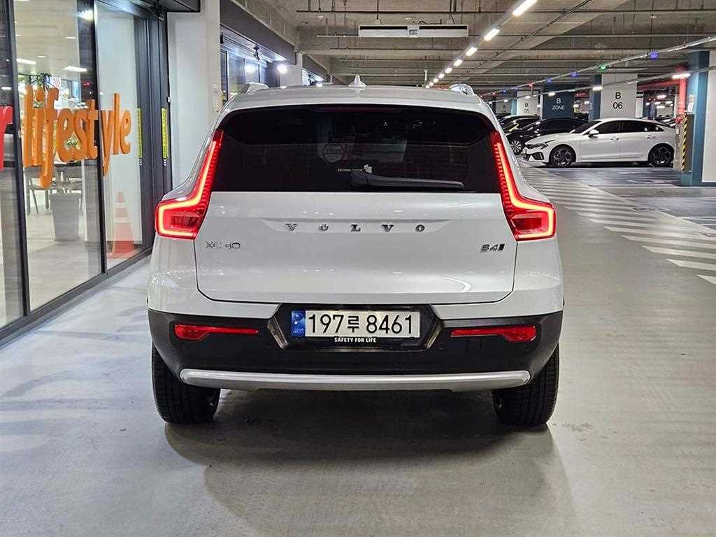 Volvo XC40 - Vista 5
