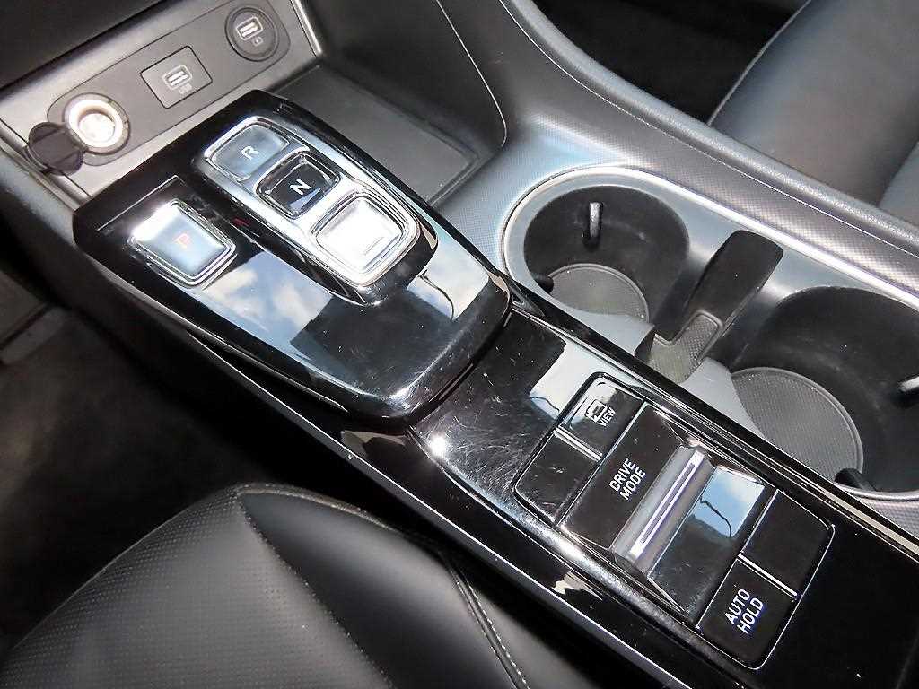 HYUNDAI Sonata - Vista 10