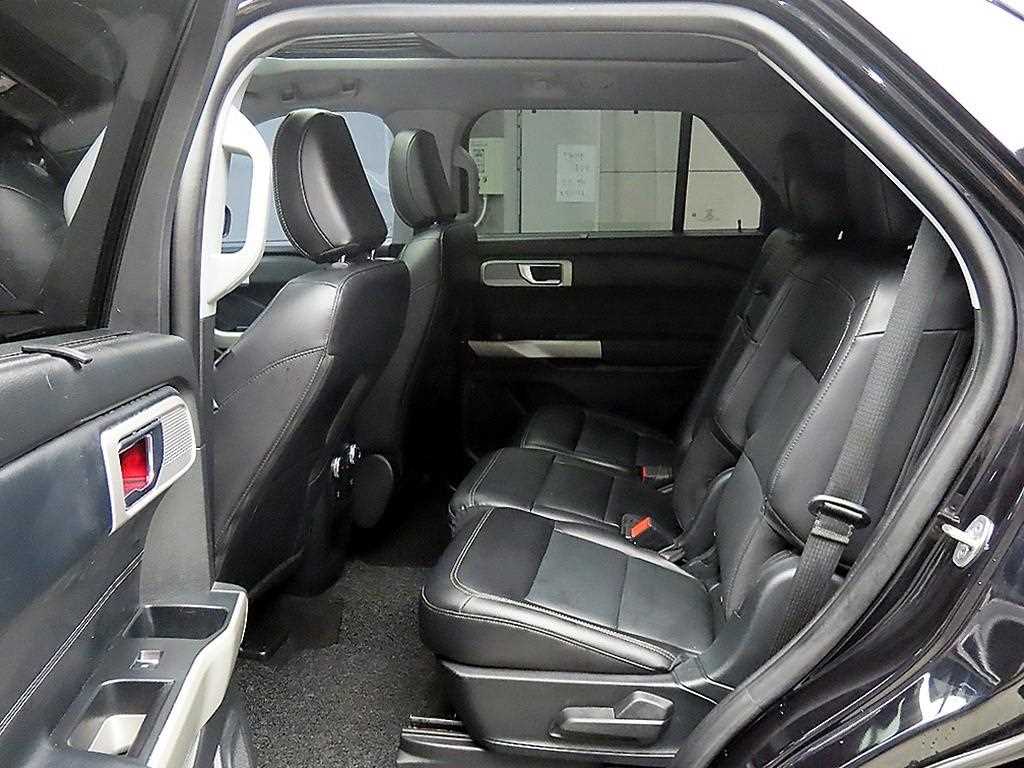 Ford Explorer - Vista 6