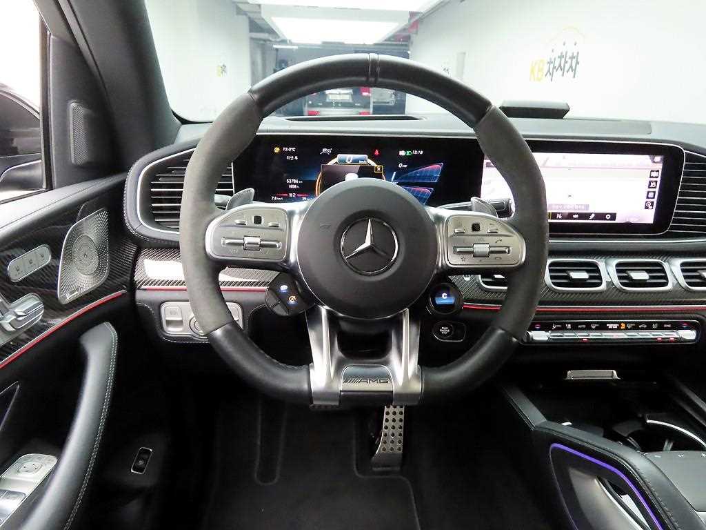 Mercedes Benz GLE Class - Vista 7