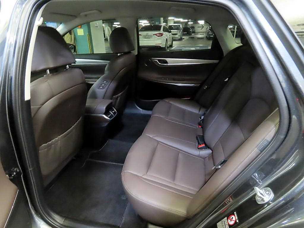 HYUNDAI Grandeur - Vista 7