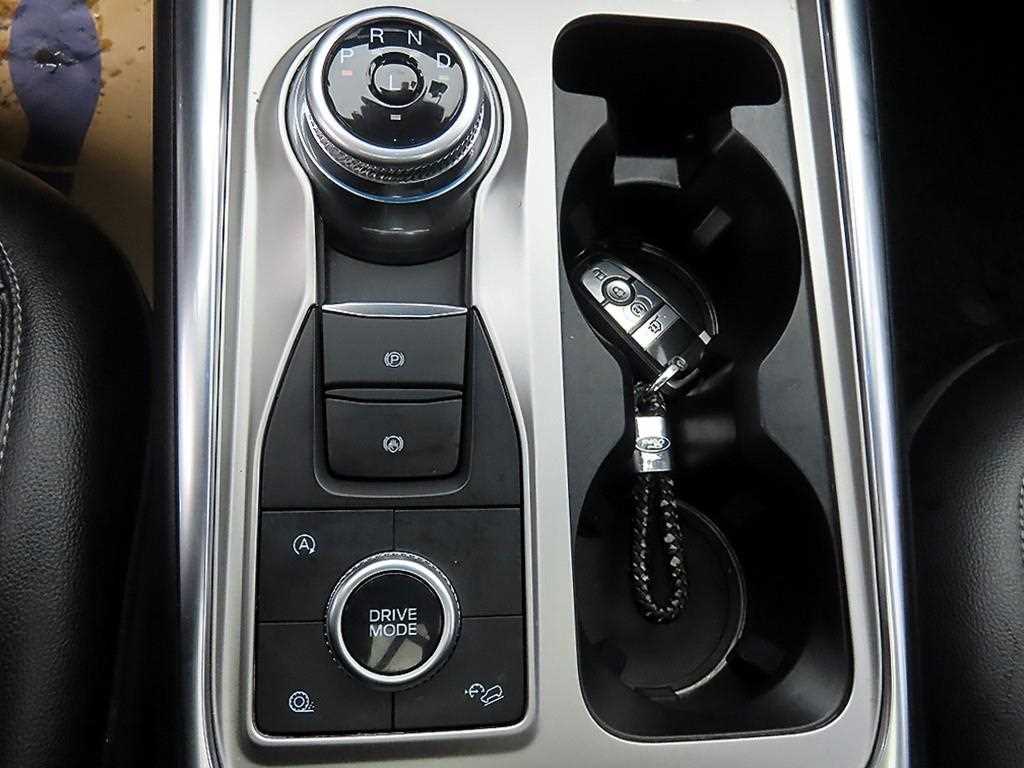 Ford Explorer - Vista 10