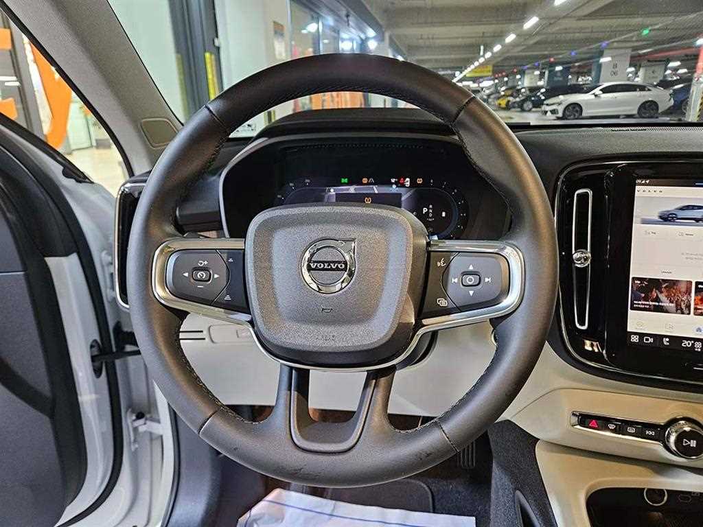 Volvo XC40 - Vista 9