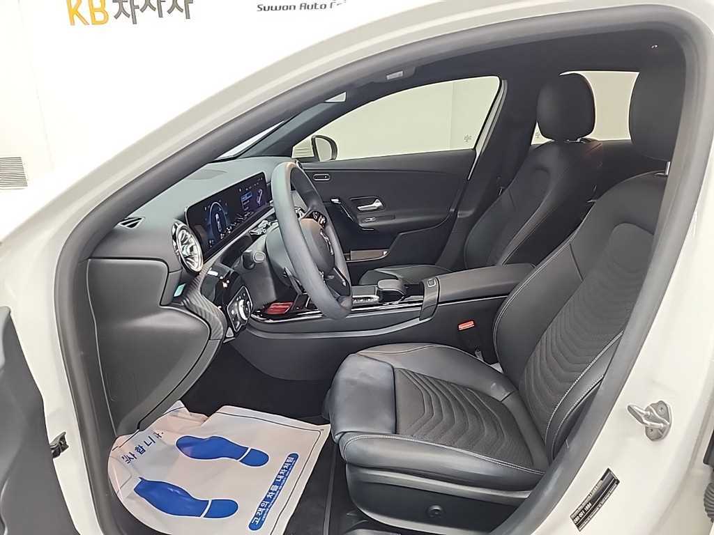 Mercedes Benz A Class - Vista 11