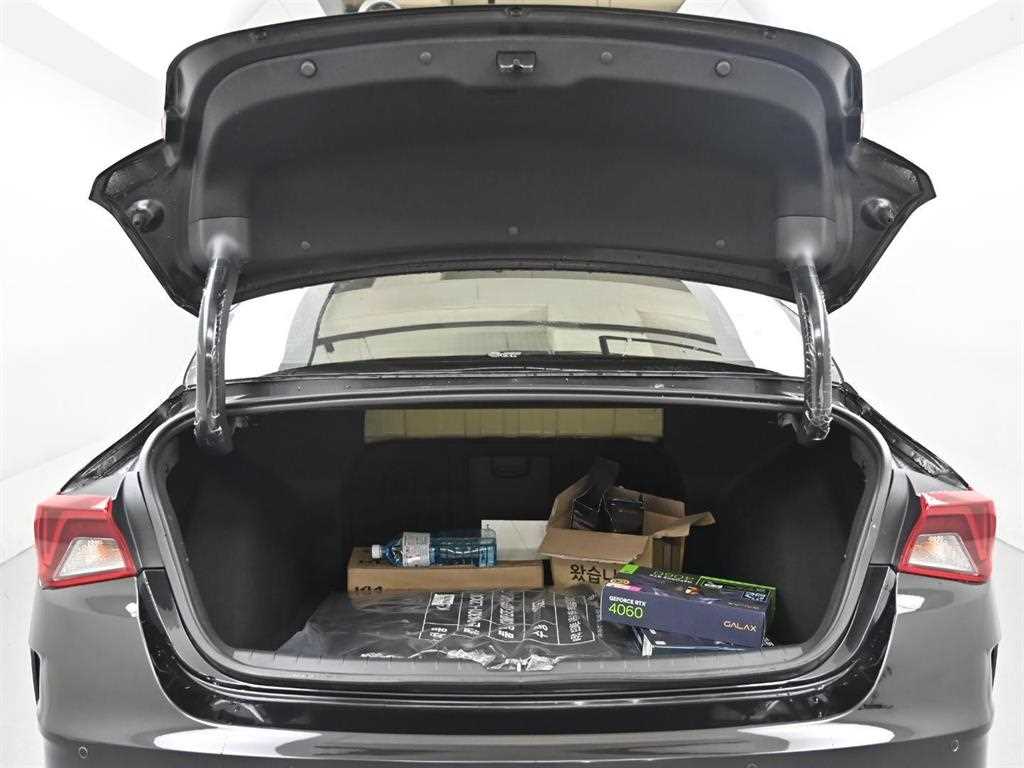 KIA K5 2022 Negro - Importación desde Corea - HF Imports Iquique - Foto 20