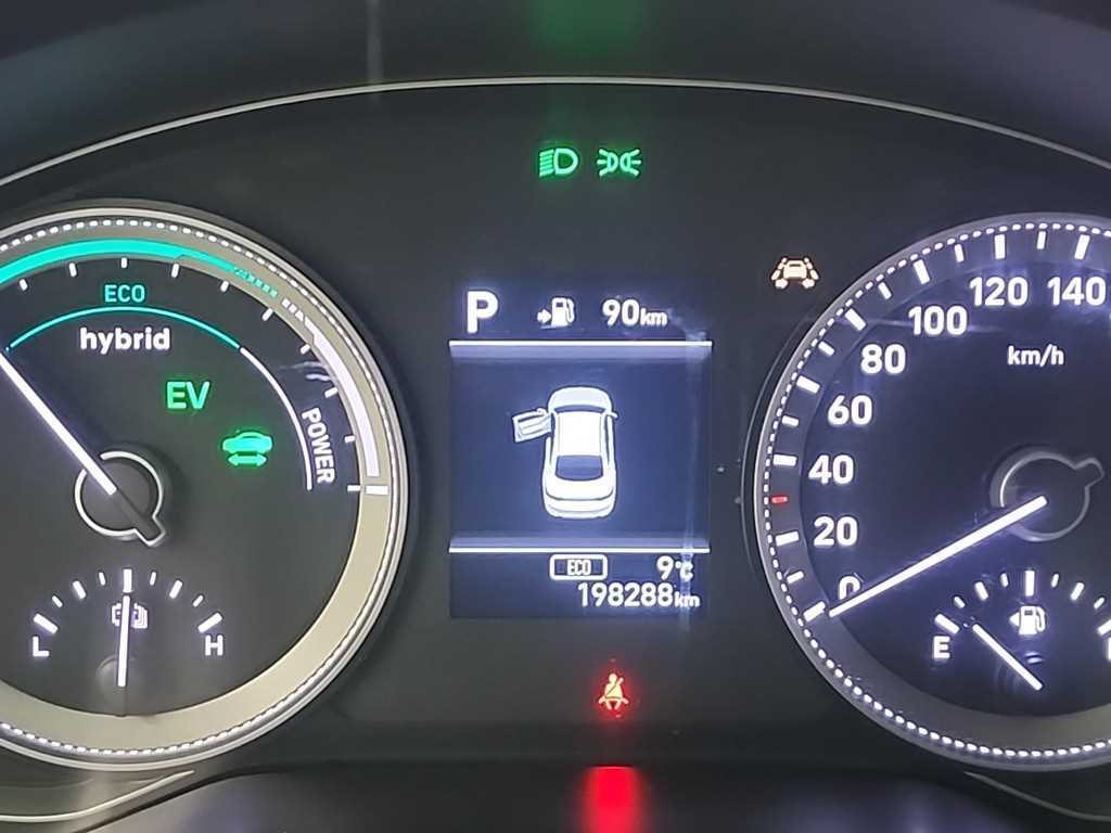 HYUNDAI Grandeur - Vista 6