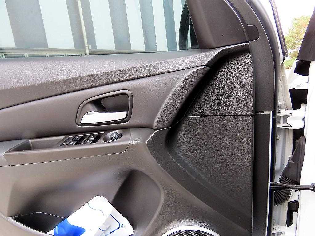 Chevrolet Cruise - Vista 11