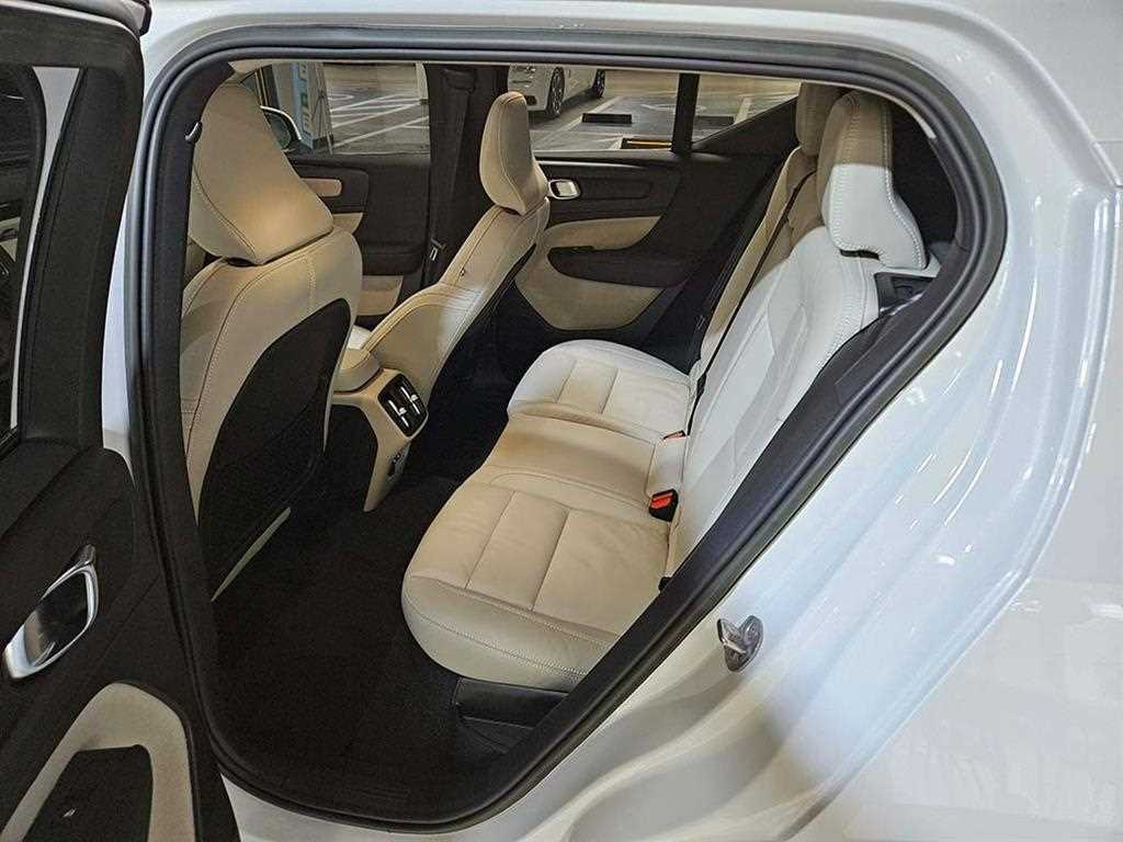 Volvo XC40 - Vista 7
