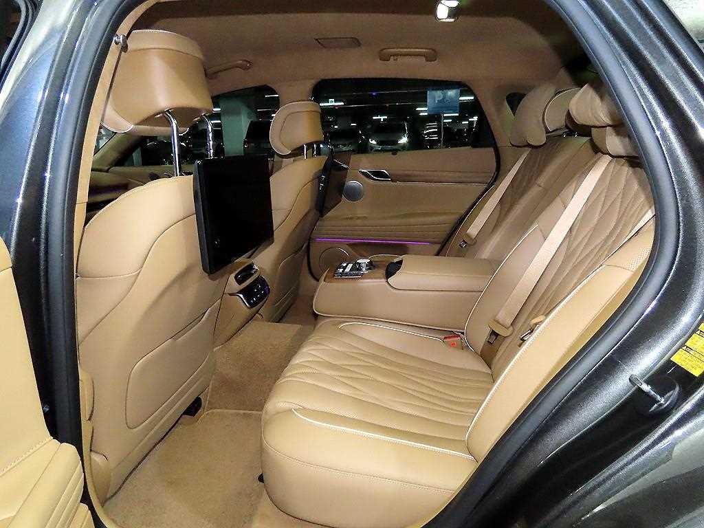 Genesis G80 - Vista 7