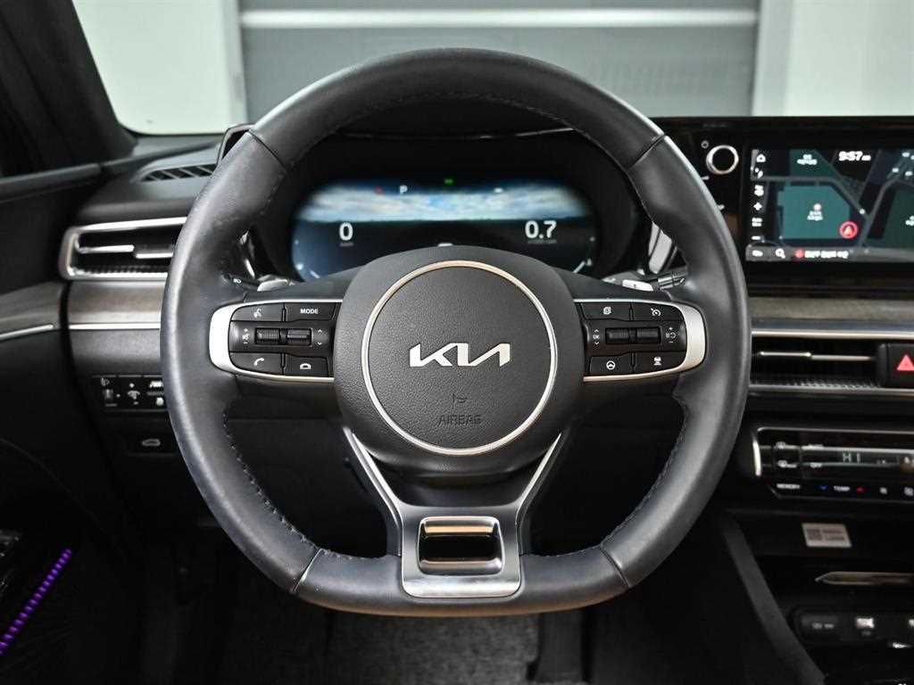 KIA K5 2022 Negro - Importación desde Corea - HF Imports Iquique - Foto 13