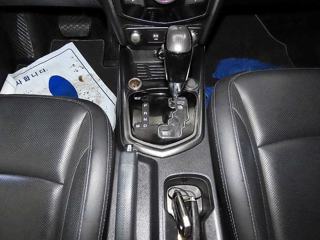 Ssangyong Tivoli - Vista 12