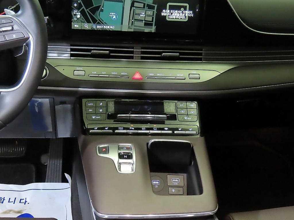 HYUNDAI Grandeur - Vista 12
