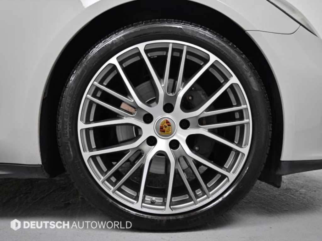 Porsche Panamera - Vista 5