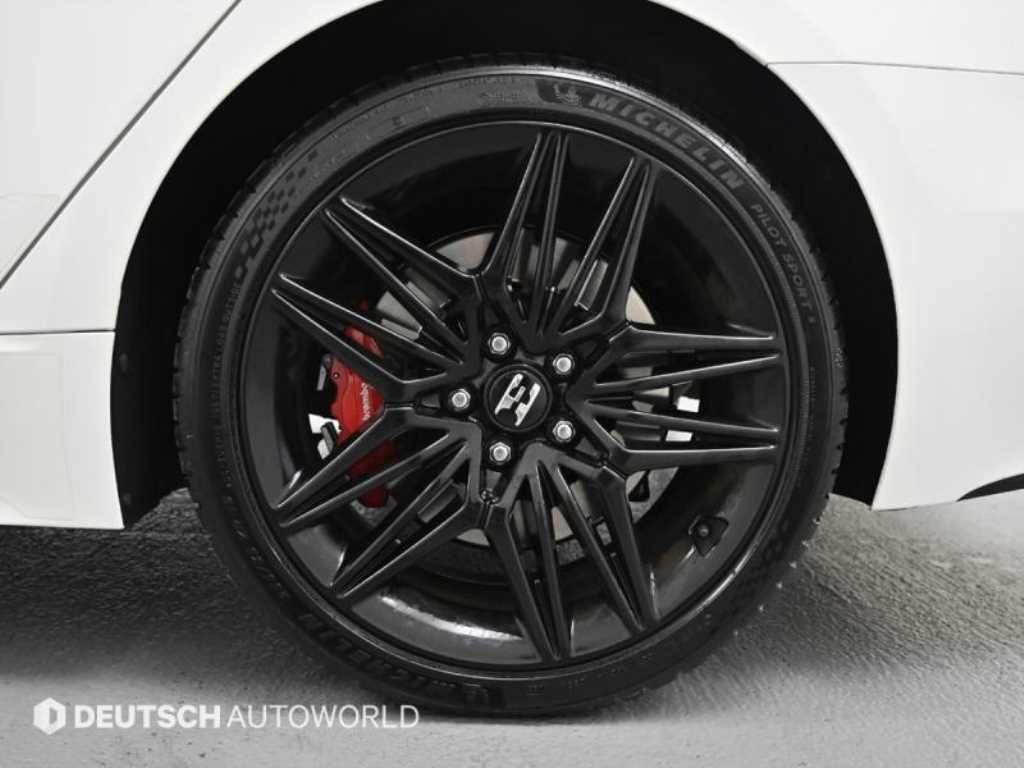 KIA Stinger - Vista 5