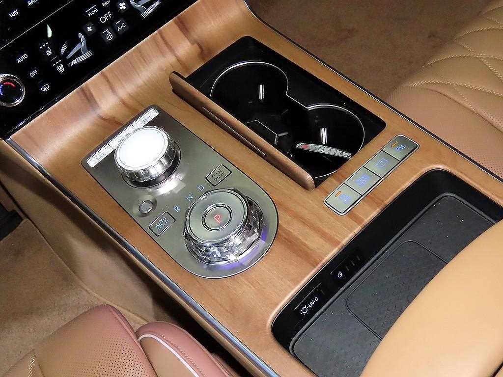 Genesis G80 - Vista 12