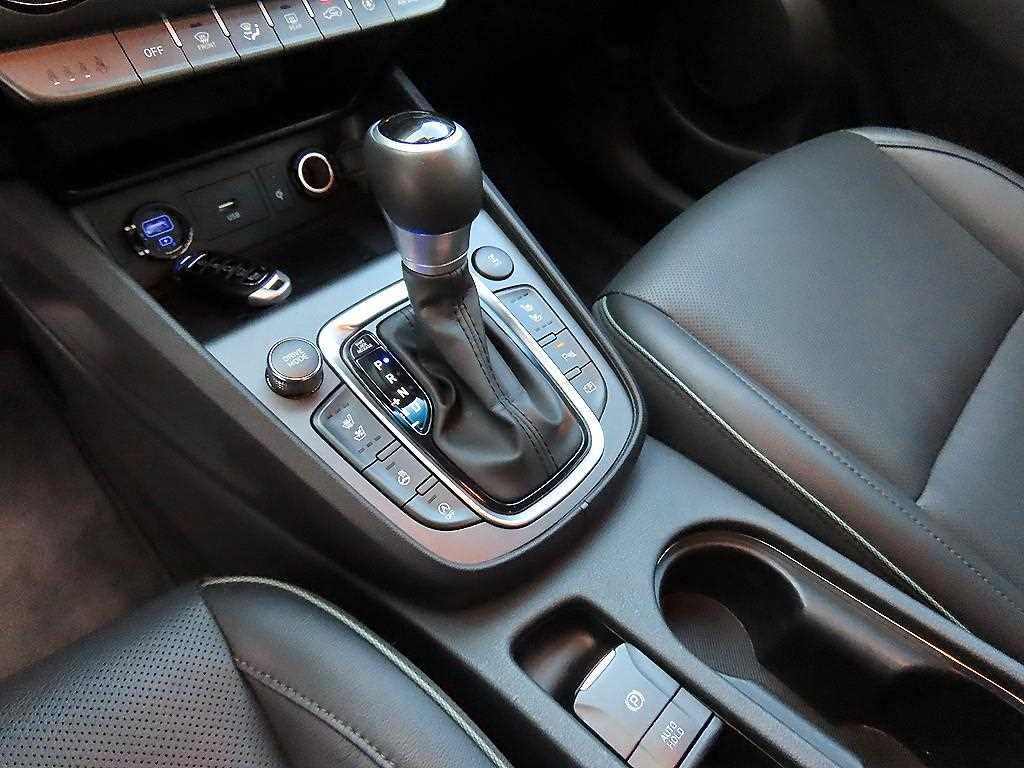 HYUNDAI Kona - Vista 10