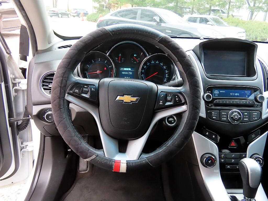 Chevrolet Cruise - Vista 8