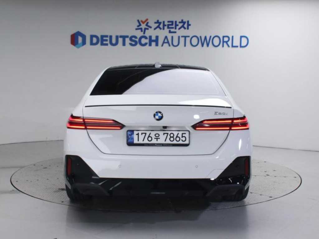 BMW 5 Series - Vista 4