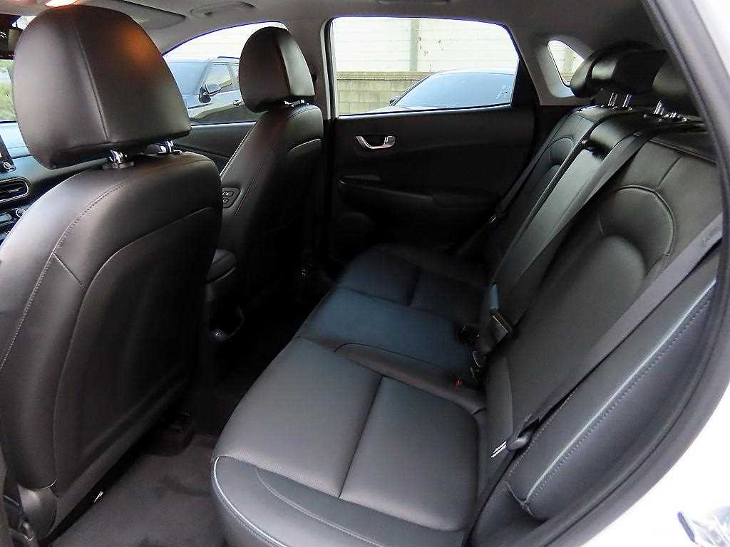 HYUNDAI Kona - Vista 6