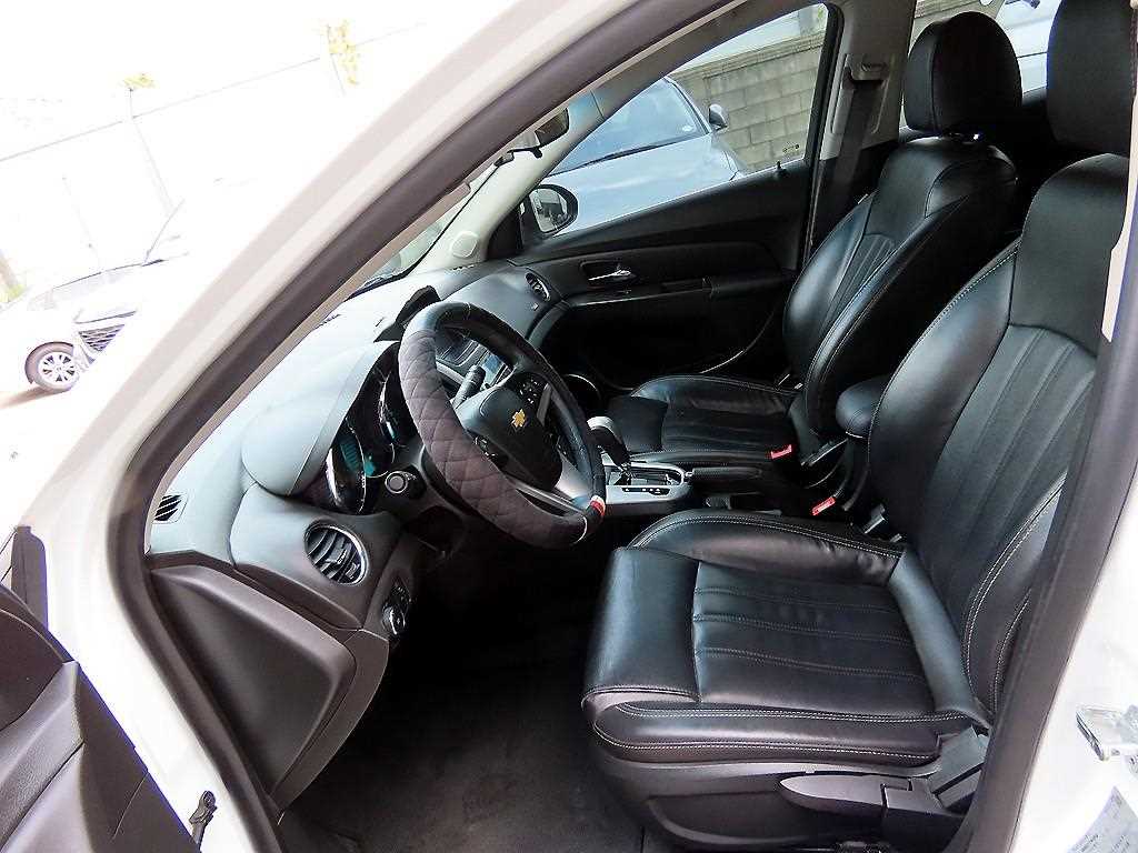 Chevrolet Cruise - Vista 5