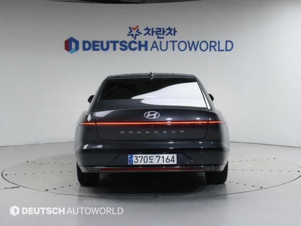 HYUNDAI Grandeur - Vista 4