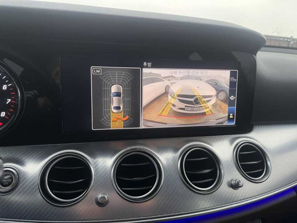 Mercedes Benz E class - Vista 9