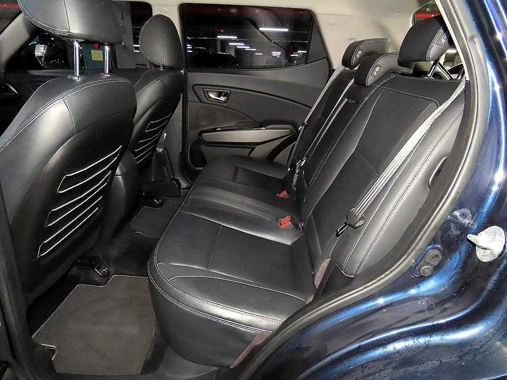 Ssangyong Tivoli - Vista 7