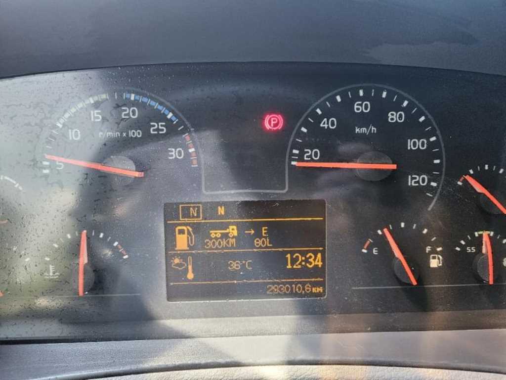 medium and large cargo truck - Vista 4