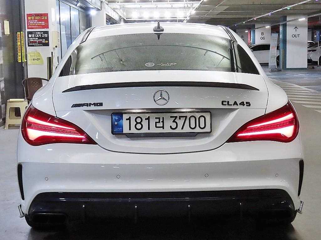 Mercedes Benz CLA Class - Vista 5